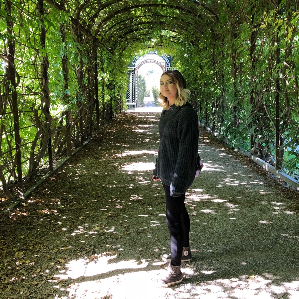 Meet your Posher, Hannah